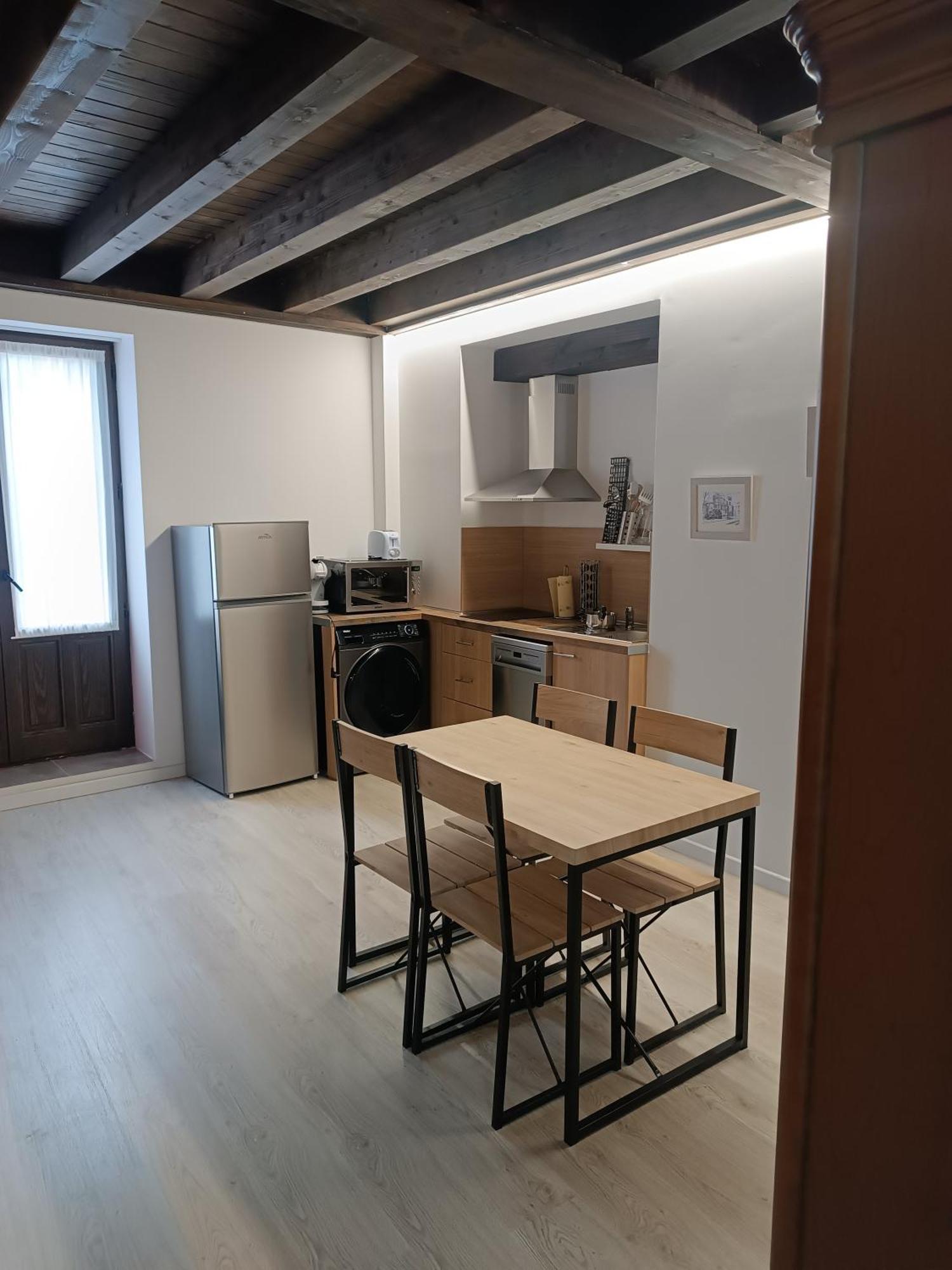 Turisticos Puerta Del Puente 1-3 Apartamento